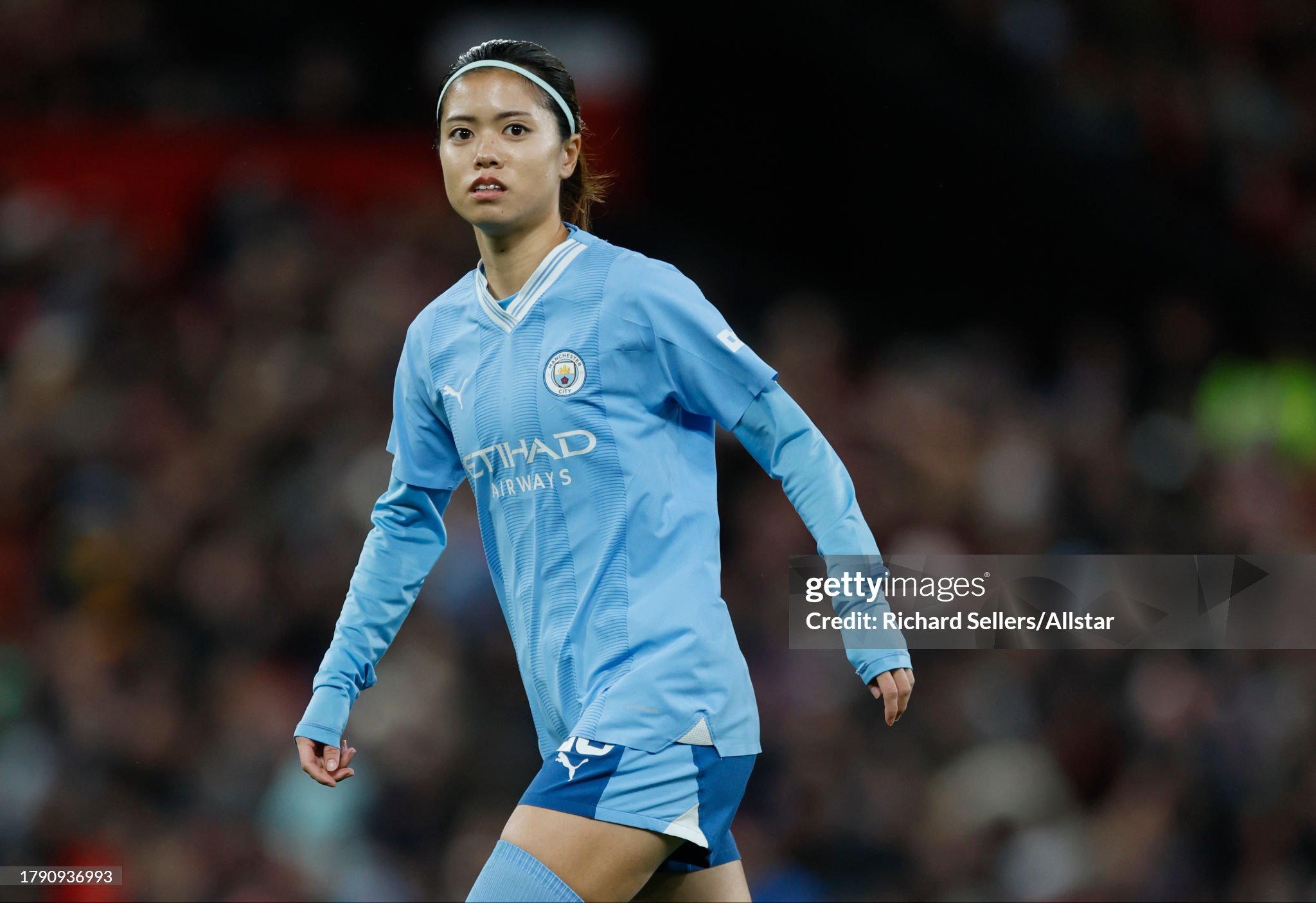 Manchester City’s Yui Hasegawa pens a new deal with Cityzens that keeps her in sky blue until 2027