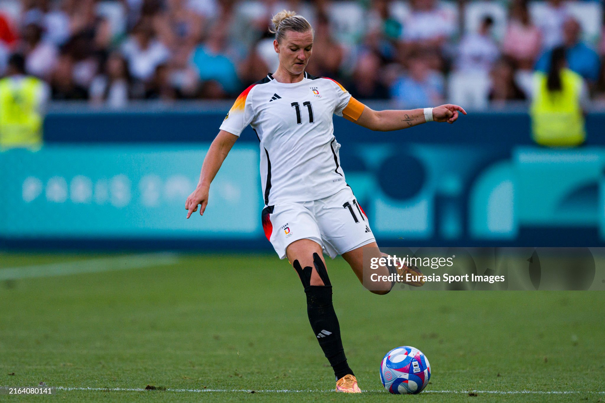 Two German stars to miss semi-final meeting with USA