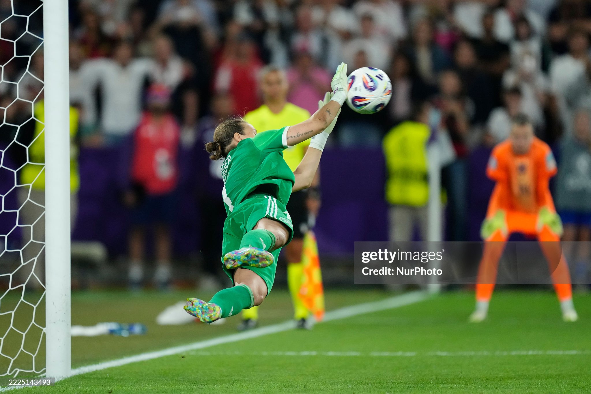 Quarter final round up: Exhilarating final eight keeps fans guessing