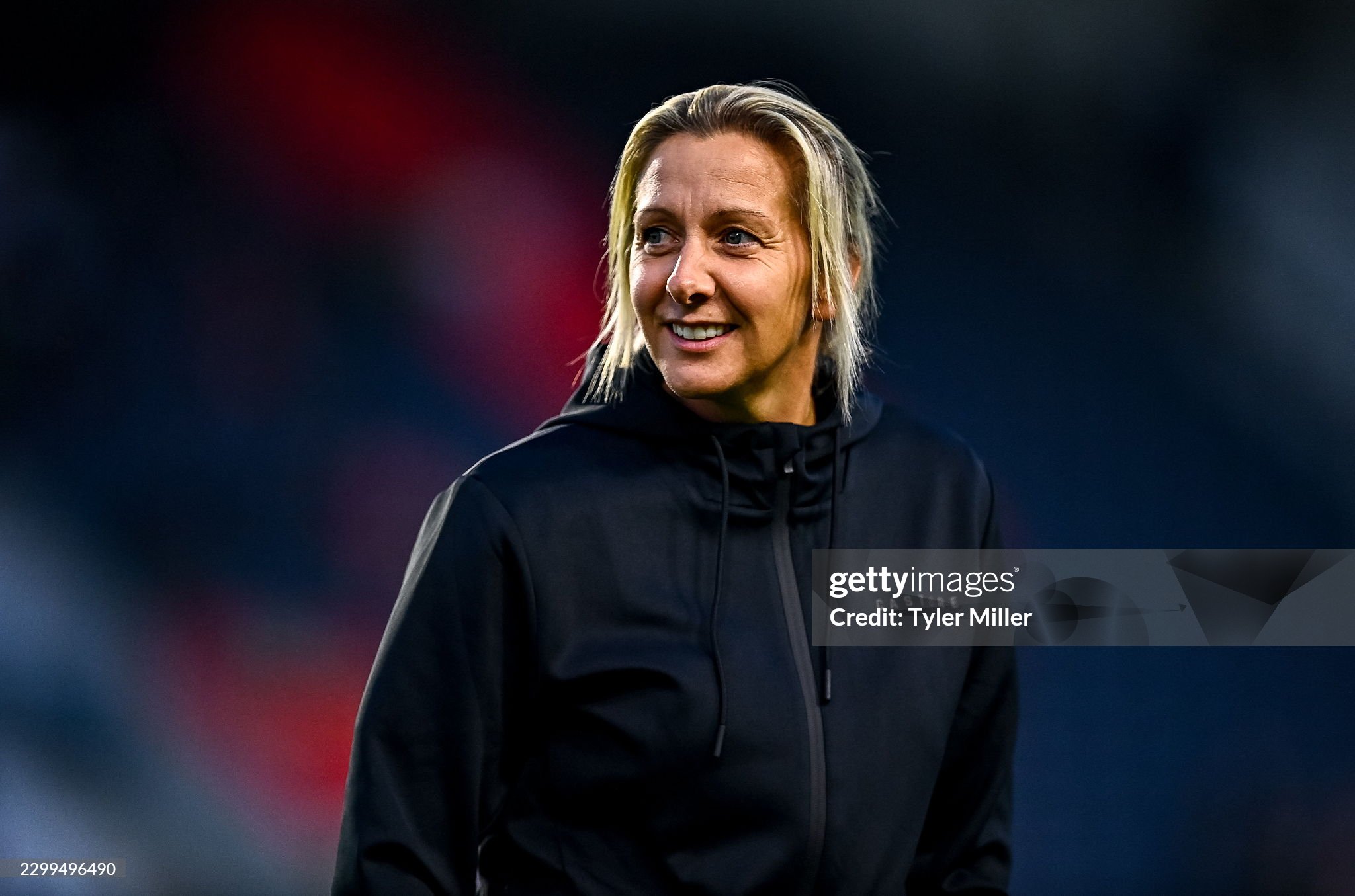 Carla Ward says Ireland need ‘biggest crowd yet’ at the Aviva